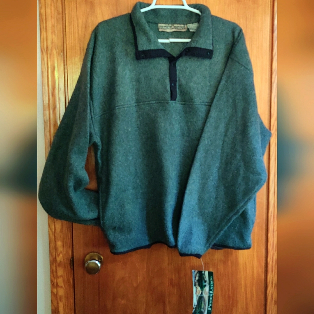 Men's Pullover Sweater NWT